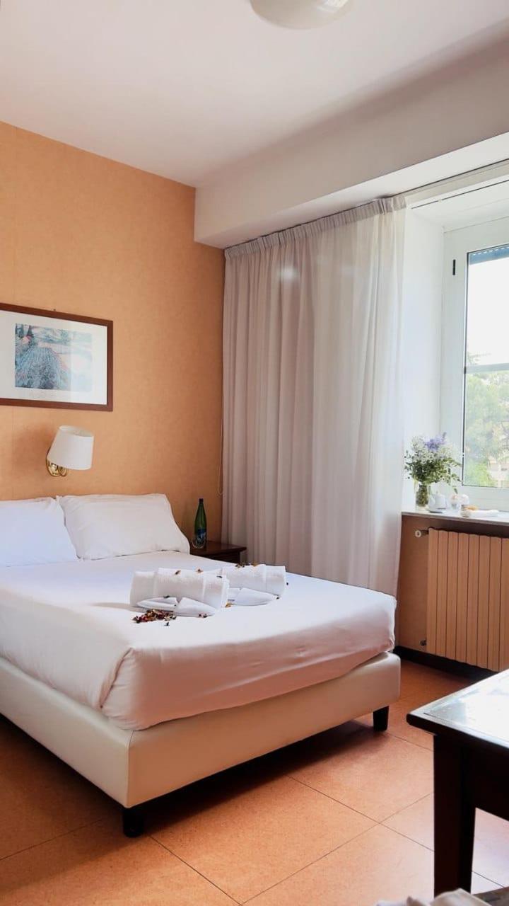 Villa Eur Parco Dei Pini Roma Habitación foto